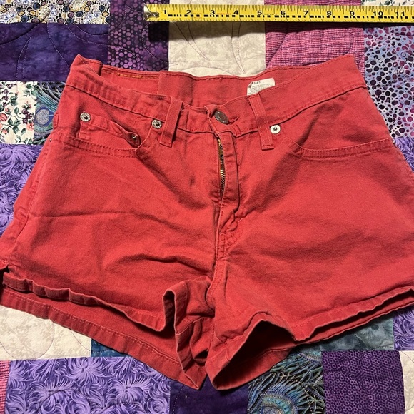 Vintage 1990’s Y2K Levi Shorts Women’s Sz 3 pink - Picture 5 of 9